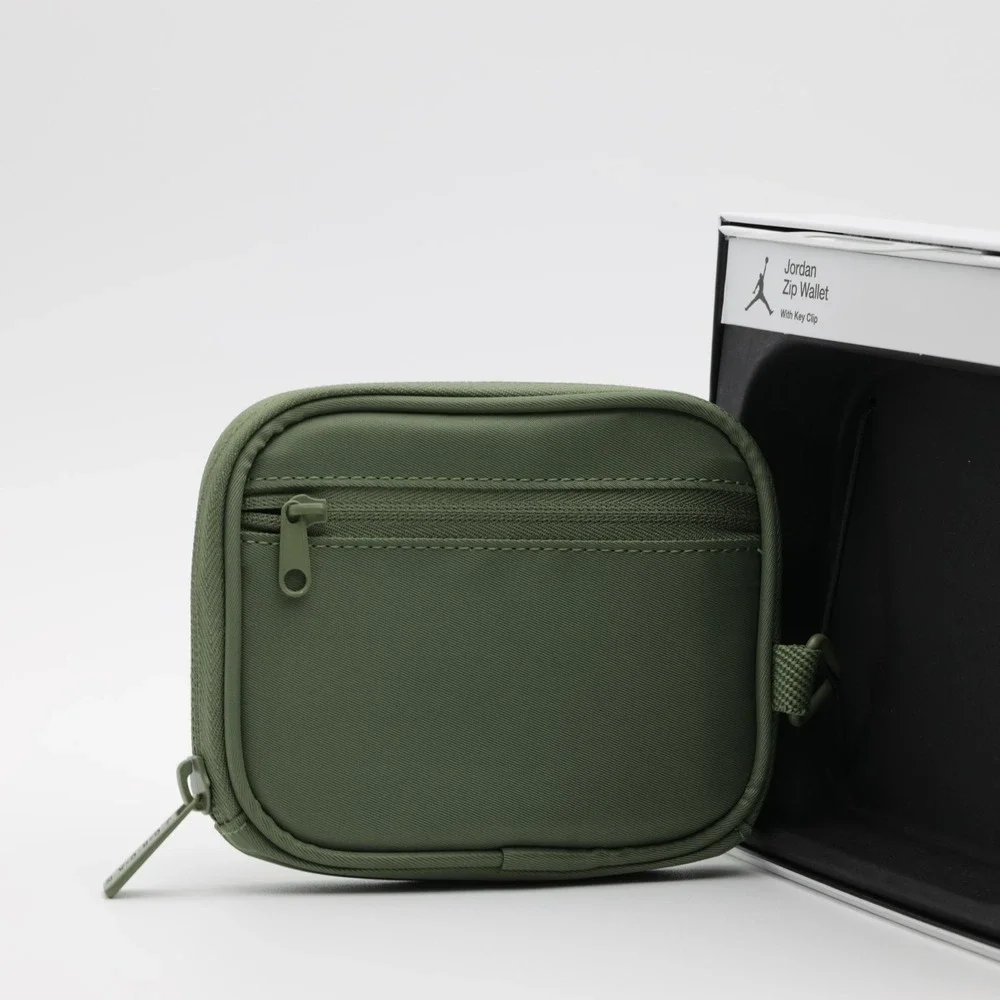 Jordan Men's Key Clip Slip Pocket Card‎ Flight Zip Wallet Nylon Green